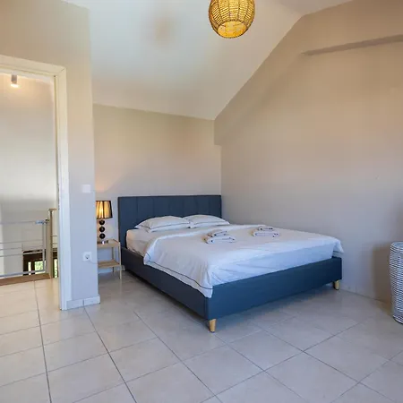 Veranda Seaview Luxury With Shared Pool Apartment Pefkochori