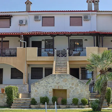 Veranda Seaview Luxury With Shared Pool Apartment *