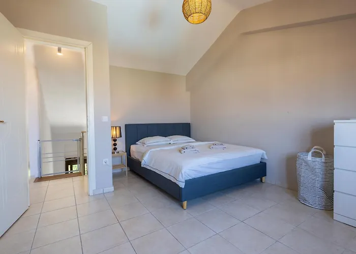 Veranda Seaview Luxury With Shared Pool Apartment Pefkochori