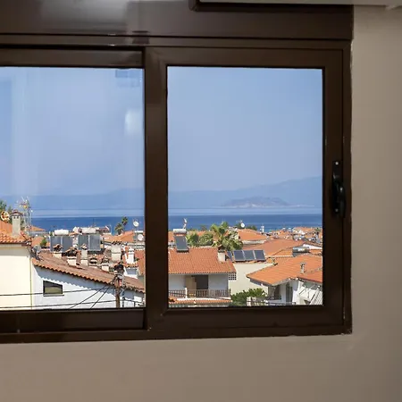 Veranda Seaview Luxury With Shared Pool شقة