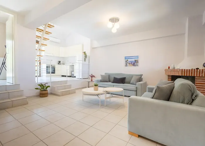 Veranda Seaview Luxury דירה
